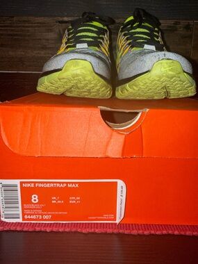 Nike Fingertrap Max - Black with Volt Accents